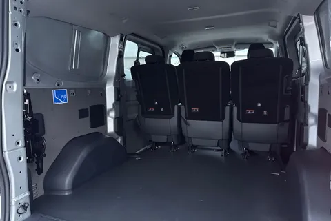 BL75EXC Volkswagen Transporter 2.0 TDI 170PS Commerce Pro Kombi Van Auto Thumbnail #40