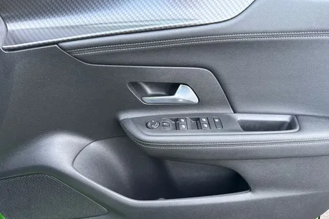 DMZ3865 Vauxhall Mokka 1.2 Turbo Ultimate Auto Euro 6 (s/s) 5dr Thumbnail #20