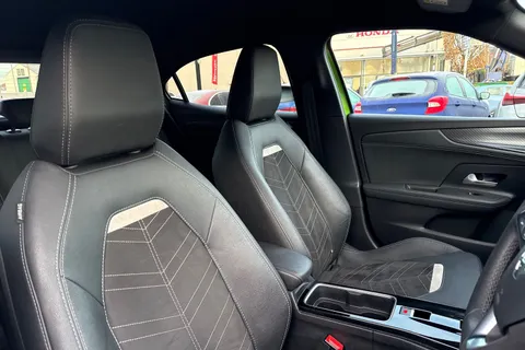 DMZ3865 Vauxhall Mokka 1.2 Turbo Ultimate Auto Euro 6 (s/s) 5dr Thumbnail #23