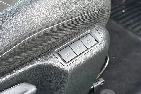 DMZ3865 Vauxhall Mokka 1.2 Turbo Ultimate Auto Euro 6 (s/s) 5dr Thumbnail #28