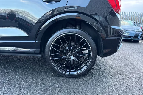 KN22YAK Audi Q2 Black Edition 35 TDI quattro 150 PS S tronic Thumbnail #13