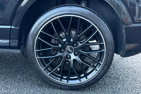 KN22YAK Audi Q2 Black Edition 35 TDI quattro 150 PS S tronic Thumbnail #14