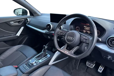 KN22YAK Audi Q2 Black Edition 35 TDI quattro 150 PS S tronic Thumbnail #15