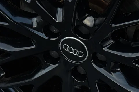 KN22YAK Audi Q2 Black Edition 35 TDI quattro 150 PS S tronic Thumbnail #36