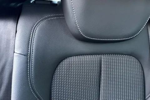 KN22YAK Audi Q2 Black Edition 35 TDI quattro 150 PS S tronic Thumbnail #40