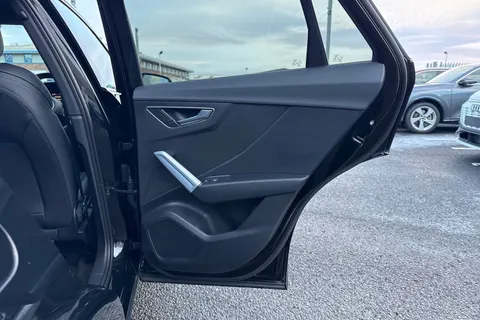 KN22YAK Audi Q2 Black Edition 35 TDI quattro 150 PS S tronic Thumbnail #44