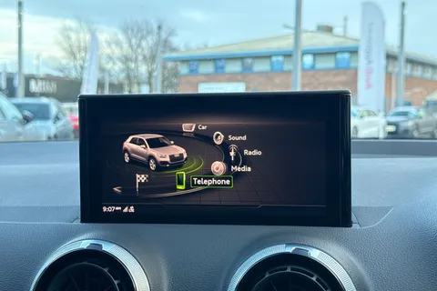 KN22YAK Audi Q2 Black Edition 35 TDI quattro 150 PS S tronic Thumbnail #60