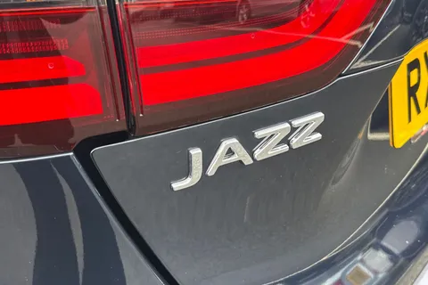 RX75UMT Honda Jazz 1.5 i-MMD Hybrid Advance 5dr eCVT Thumbnail #26