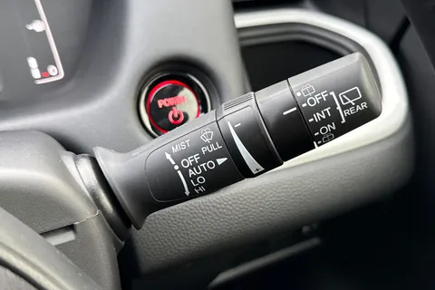 RX75UMT Honda Jazz 1.5 i-MMD Hybrid Advance 5dr eCVT Thumbnail #36