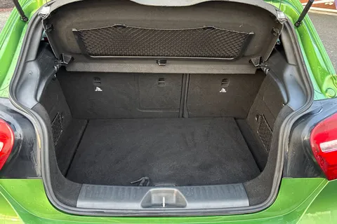 AA16BYE Mercedes-Benz A Class 2.1 A220d AMG Line (Premium) 7G-DCT 4MATIC Euro 6 (s/s) 5dr Thumbnail #7