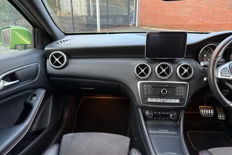 AA16BYE Mercedes-Benz A Class 2.1 A220d AMG Line (Premium) 7G-DCT 4MATIC Euro 6 (s/s) 5dr Thumbnail #20