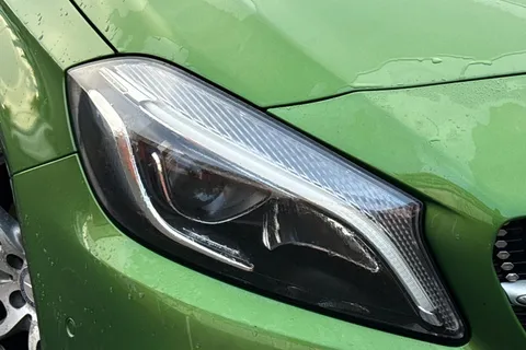 AA16BYE Mercedes-Benz A Class 2.1 A220d AMG Line (Premium) 7G-DCT 4MATIC Euro 6 (s/s) 5dr Thumbnail #25