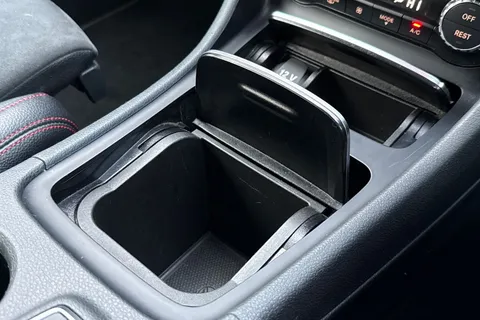 AA16BYE Mercedes-Benz A Class 2.1 A220d AMG Line (Premium) 7G-DCT 4MATIC Euro 6 (s/s) 5dr Thumbnail #41