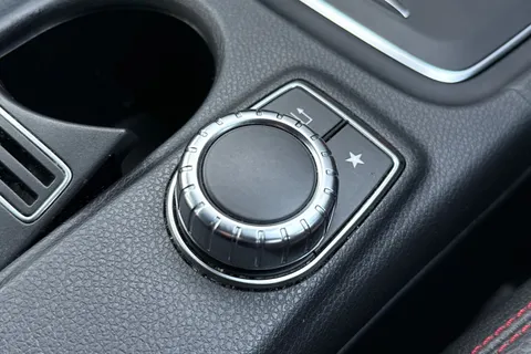 AA16BYE Mercedes-Benz A Class 2.1 A220d AMG Line (Premium) 7G-DCT 4MATIC Euro 6 (s/s) 5dr Thumbnail #42