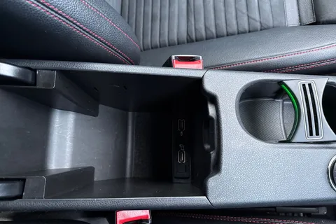 AA16BYE Mercedes-Benz A Class 2.1 A220d AMG Line (Premium) 7G-DCT 4MATIC Euro 6 (s/s) 5dr Thumbnail #43