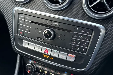 AA16BYE Mercedes-Benz A Class 2.1 A220d AMG Line (Premium) 7G-DCT 4MATIC Euro 6 (s/s) 5dr Thumbnail #45