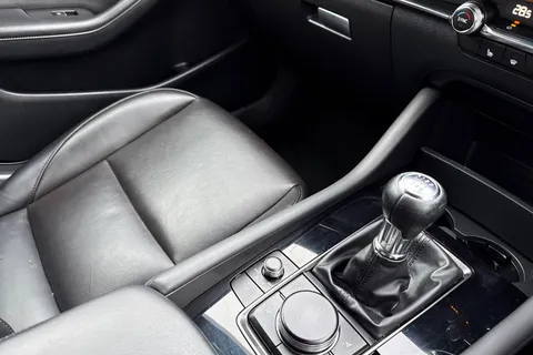 DE23VWP Mazda Mazda3 2.0 e-Skyactiv G MHEV GT Sport 5dr Thumbnail #20