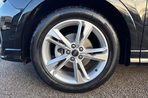 MT25YHX Audi Q3 S line 35 TFSI  150 PS S tronic Thumbnail #12