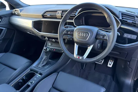 MT25YHX Audi Q3 S line 35 TFSI  150 PS S tronic Thumbnail #13