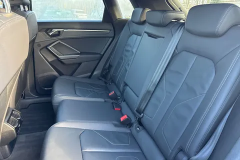 MT25YHX Audi Q3 S line 35 TFSI  150 PS S tronic Thumbnail #18