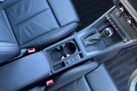 MT25YHX Audi Q3 S line 35 TFSI  150 PS S tronic Thumbnail #22