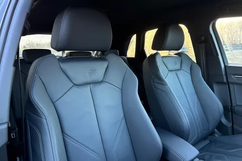 MT25YHX Audi Q3 S line 35 TFSI  150 PS S tronic Thumbnail #23