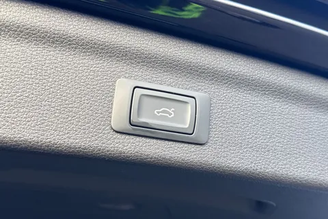 MT25YHX Audi Q3 S line 35 TFSI  150 PS S tronic Thumbnail #37