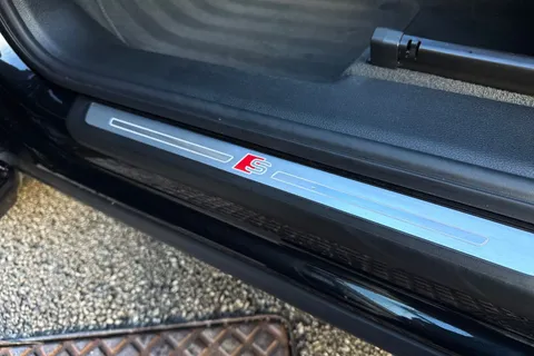 MT25YHX Audi Q3 S line 35 TFSI  150 PS S tronic Thumbnail #41