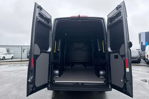 DC75AOR Volkswagen Crafter CR35 Commerce Plus MWB 140 PS Man FWD  - Digital Dash/Camera/Heated Windscr Thumbnail #6