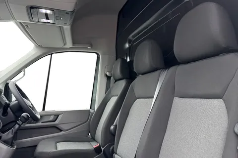 DC75BXB Volkswagen Crafter CR35 Commerce Plus MWB 140 PS Man FWD  - Digital Dash/Camera/Heated Windscr Thumbnail #15