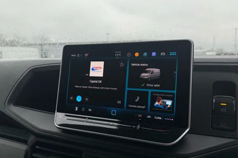 DC75AOR Volkswagen Crafter CR35 Commerce Plus MWB 140 PS Man FWD  - Digital Dash/Camera/Heated Windscr Thumbnail #16