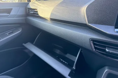 DF75ZTN Volkswagen Caddy C20 Cargo Commerce Pro SWB 122 PS 2.0 TDI 7sp DSG - Nav Thumbnail #31