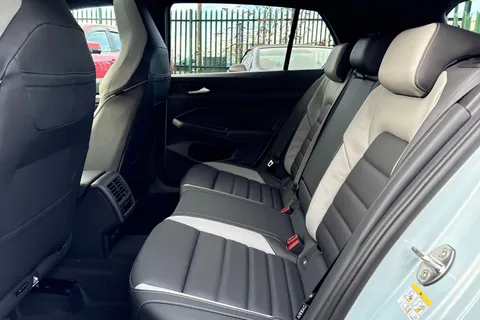  Volkswagen Golf 1.5 TSI eHybrid 19.7kWh GTE DSG Euro 6 (s/s) 5dr Thumbnail #35