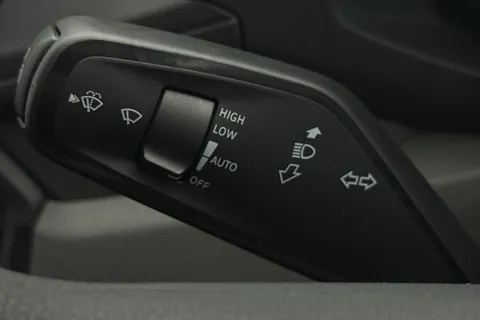 DC75AOR Volkswagen Crafter CR35 Commerce Plus MWB 140 PS Man FWD  - Digital Dash/Camera/Heated Windscr Thumbnail #44