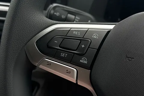 DC75BXB Volkswagen Crafter CR35 Commerce Plus MWB 140 PS Man FWD  - Digital Dash/Camera/Heated Windscr Thumbnail #45