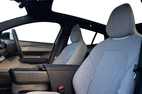 AK25VZP Volvo Ex30 Single Motor Extended Range 69kWh Ultra Auto 5dr Thumbnail #15