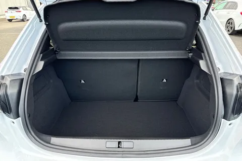  PEUGEOT 208 1.2 HYBRID Allure e-DSC6 Euro 6 (s/s) 5dr Thumbnail #6