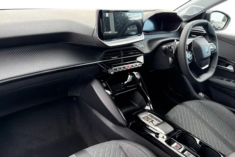  PEUGEOT 208 1.2 HYBRID Allure e-DSC6 Euro 6 (s/s) 5dr Thumbnail #14