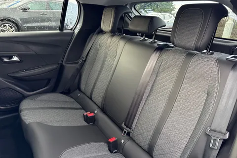  PEUGEOT 208 1.2 HYBRID Allure e-DSC6 Euro 6 (s/s) 5dr Thumbnail #18