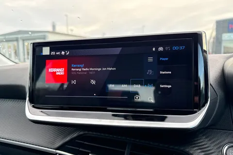  PEUGEOT 208 1.2 HYBRID Allure e-DSC6 Euro 6 (s/s) 5dr Thumbnail #44