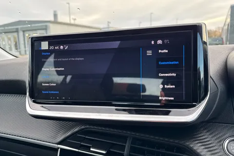  PEUGEOT 208 1.2 HYBRID Allure e-DSC6 Euro 6 (s/s) 5dr Thumbnail #50