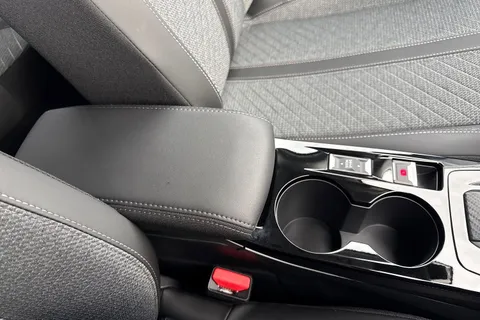  PEUGEOT 208 1.2 HYBRID Allure e-DSC6 Euro 6 (s/s) 5dr Thumbnail #57