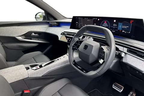 DE25WSX PEUGEOT 3008 1.2 HYBRID GT e-DSC6 Euro 6 (s/s) 5dr Thumbnail #13