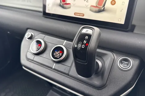 LG21YBP Land Rover Defender 90 3.0 D200 3dr Thumbnail #13