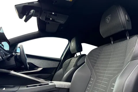 DE25WSX PEUGEOT 3008 1.2 HYBRID GT e-DSC6 Euro 6 (s/s) 5dr Thumbnail #15