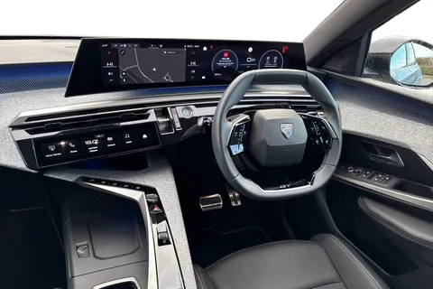 DE25WSX PEUGEOT 3008 1.2 HYBRID GT e-DSC6 Euro 6 (s/s) 5dr Thumbnail #17