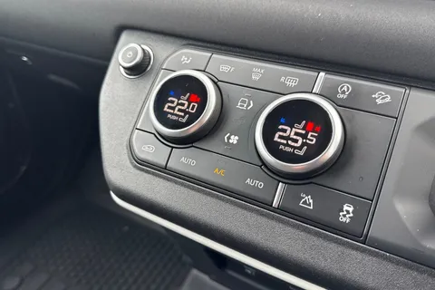 LG21YBP Land Rover Defender 90 3.0 D200 3dr Thumbnail #22