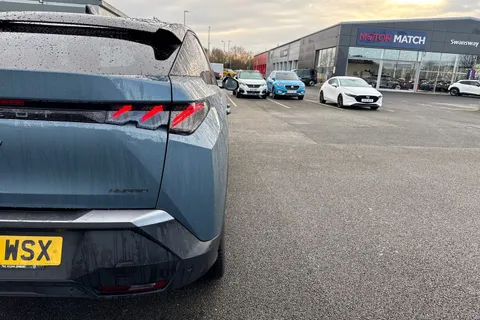 DE25WSX PEUGEOT 3008 1.2 HYBRID GT e-DSC6 Euro 6 (s/s) 5dr Thumbnail #25