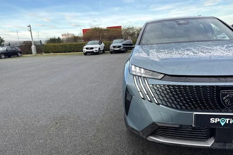 DE25WSX PEUGEOT 3008 1.2 HYBRID GT e-DSC6 Euro 6 (s/s) 5dr Thumbnail #27