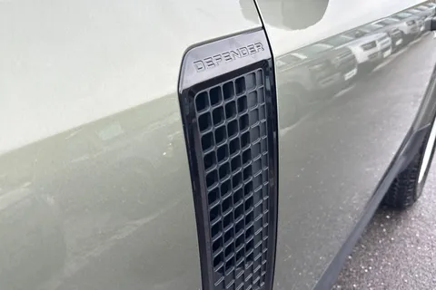 LG21YBP Land Rover Defender 90 3.0 D200 3dr Thumbnail #28